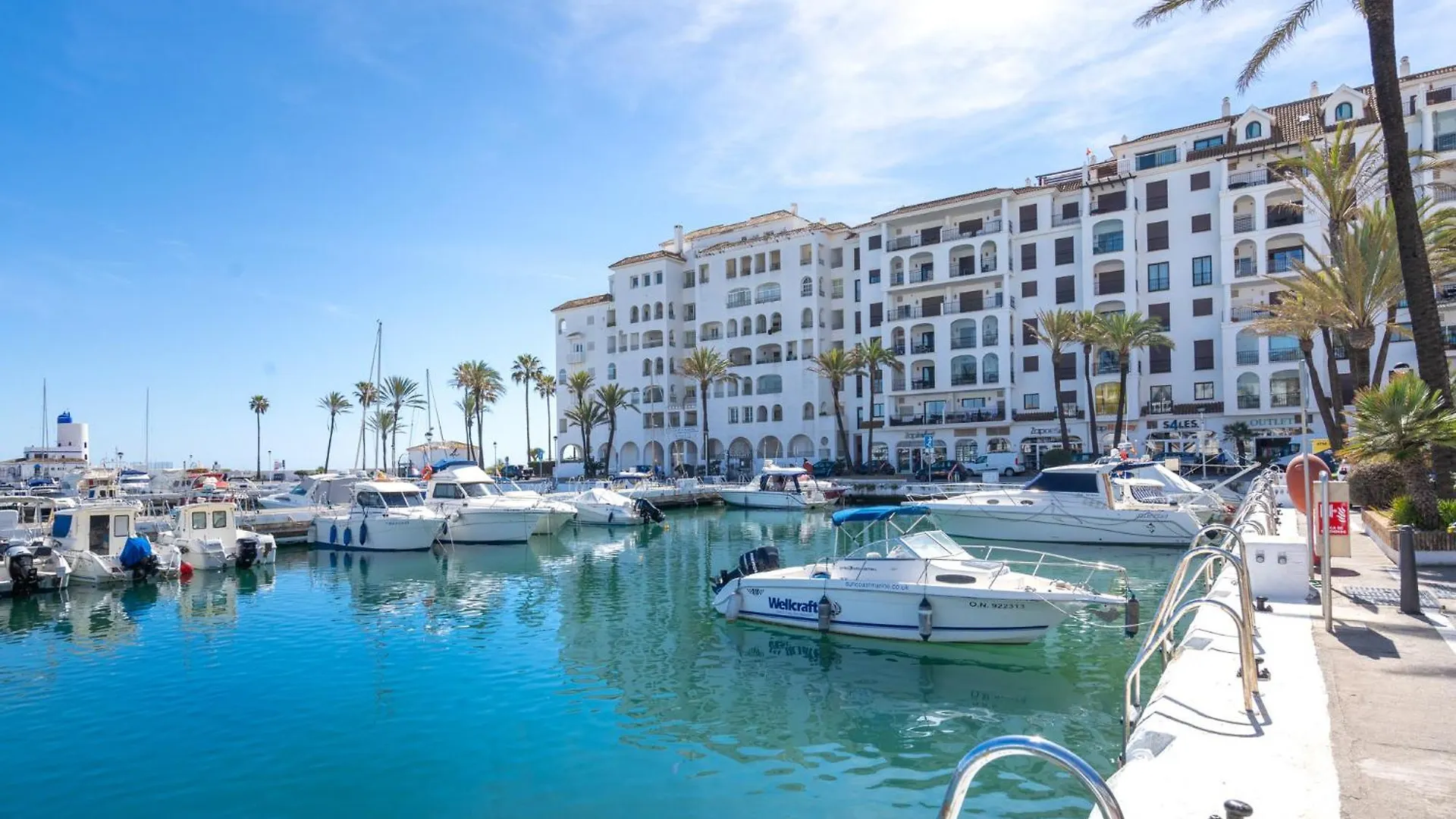 31 Pure South Penthouse Sea Views Manilva Apartment