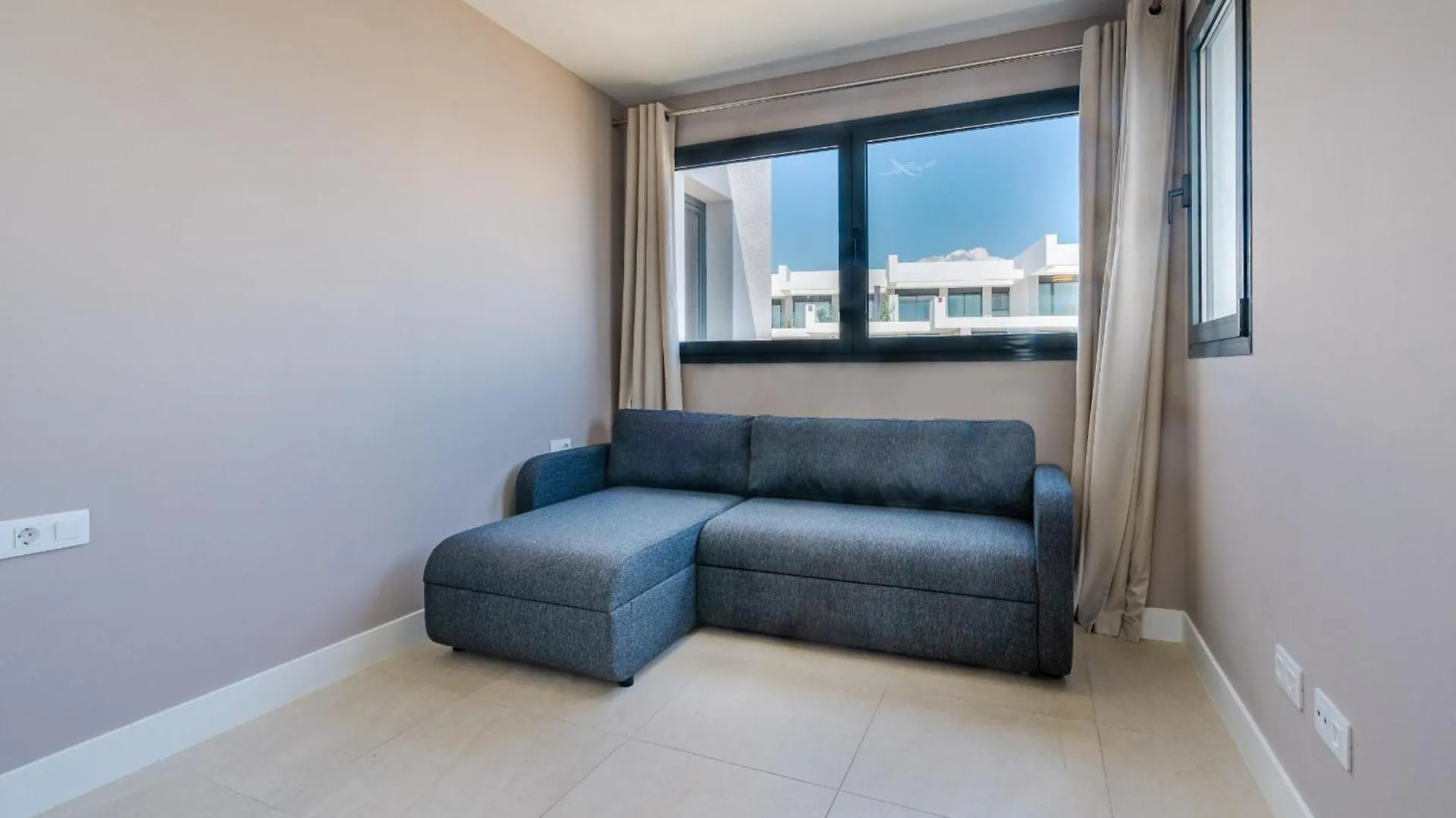 31 Pure South Penthouse Sea Views Manilva Apartment