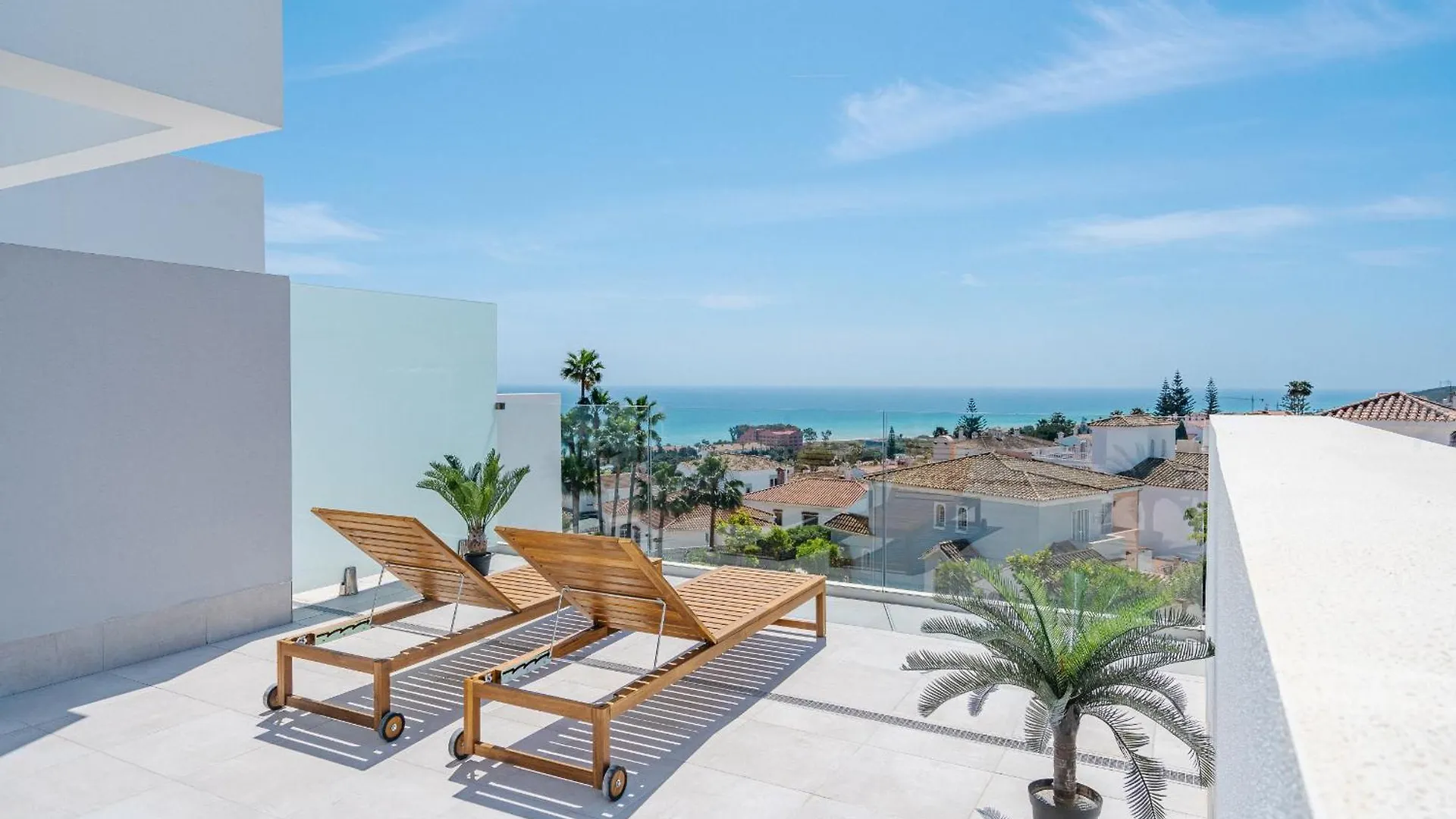 31 Pure South Penthouse Sea Views Manilva location